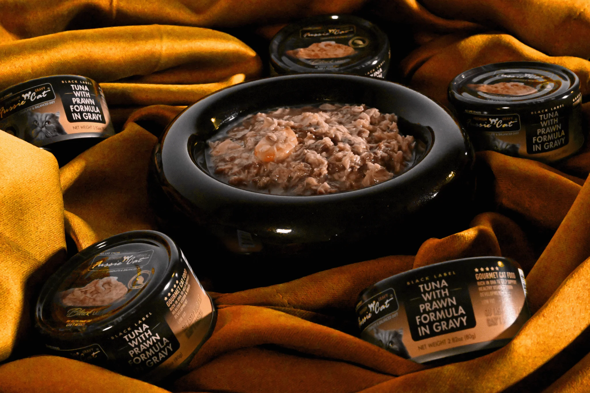 Fussie Cat Premium Black Label Tuna with Prawn Formula in Gravy Recipe Cat Food, 2.82oz can - Image 2
