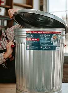 Garbage Can with Lid - Image 5