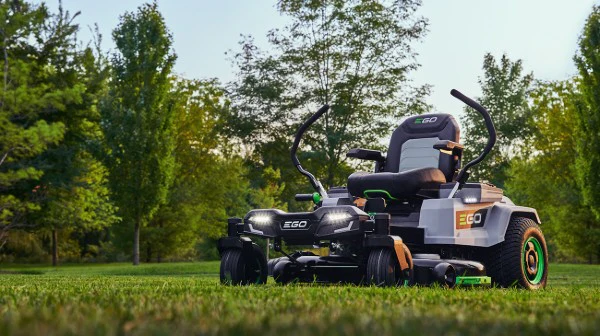 EGO Power+ 42” Z6 Zero Turn Riding Mower Kit (4-10.0Ah Batteries, 1600W Charger) - Image 9