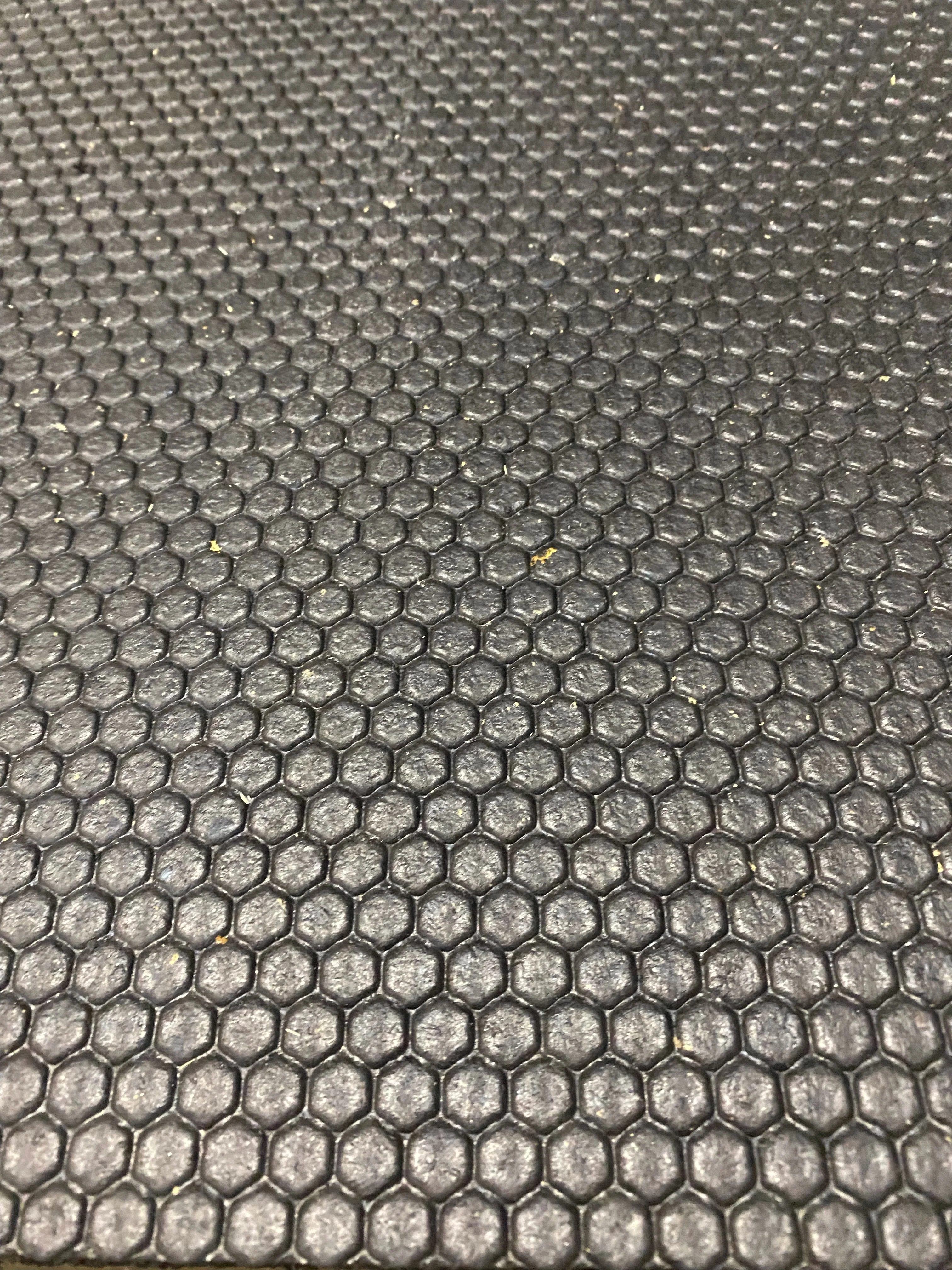 Stall Mat 4 X 6 X 3/4 - Image 2